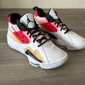 Nike Air Jordan women’s zoom ‘92  shoes size 10.5 NWT